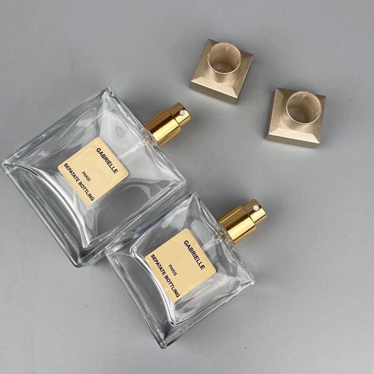 Chai lọ chiết nước hoa thủy tinh vuông  25ml / 50ml  kiểu Essence dạng xịt phun sương