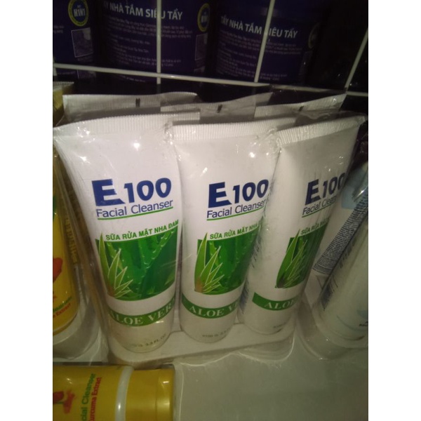 Sữa rửa mặt E100 nha đam 80ml