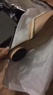 Thanh lý đôi mules Charles@keith xuất xịn ạ