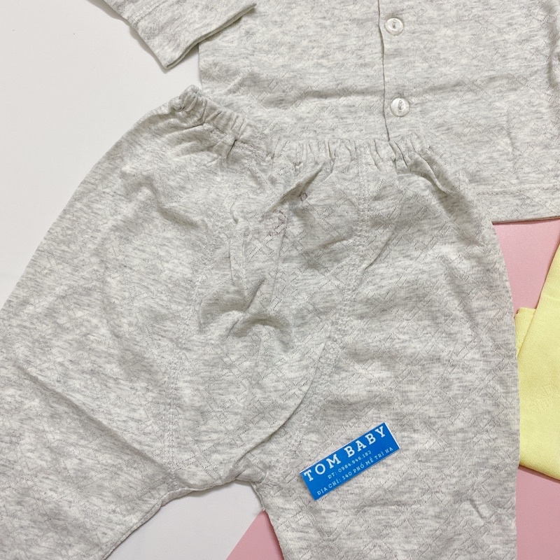 Bộ dài tay sơ sinh thông hơi CQ Baby