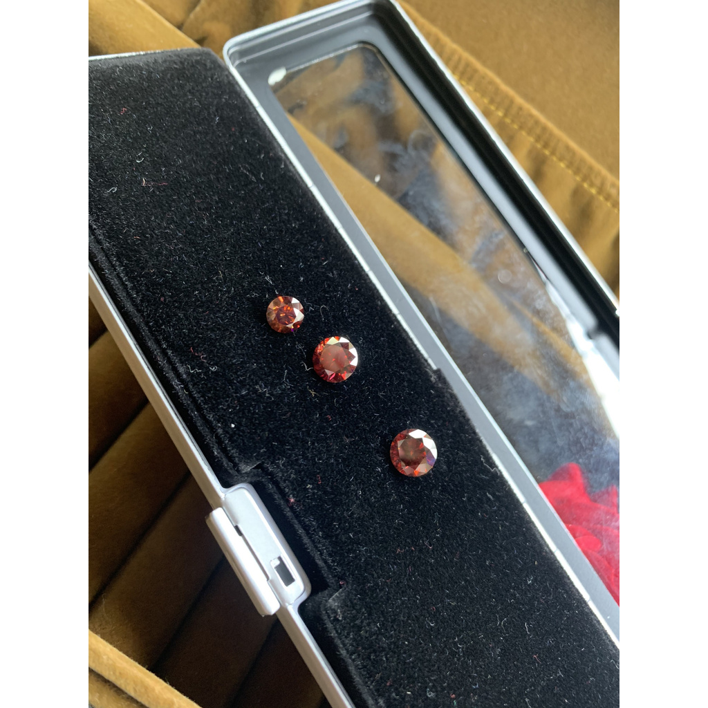 Kim cương nhân tạo Moissanite 6.5mm Đỏ