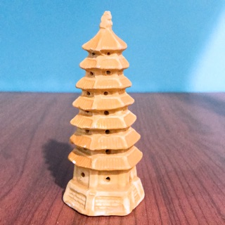 Tháp mini trang trí chậu cây bể cá