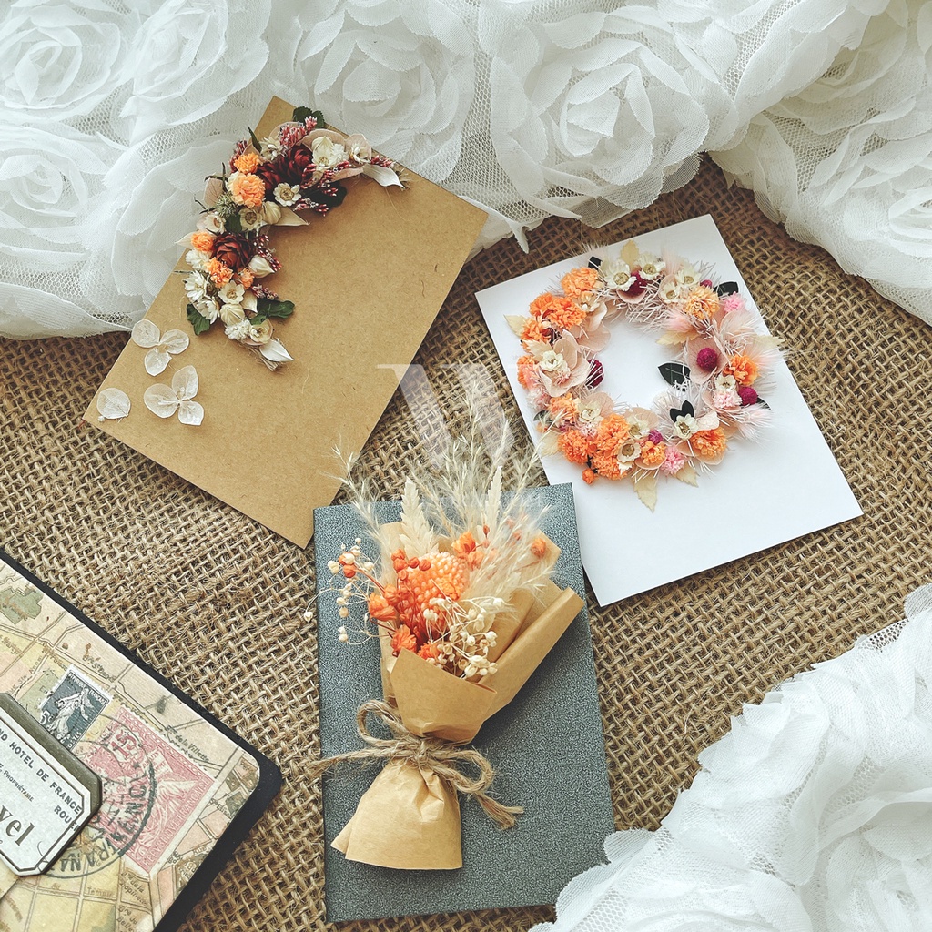 Thiệp hoa khô cao cấp handmade W by IXORAT Trang trí hộp quà bánh kem