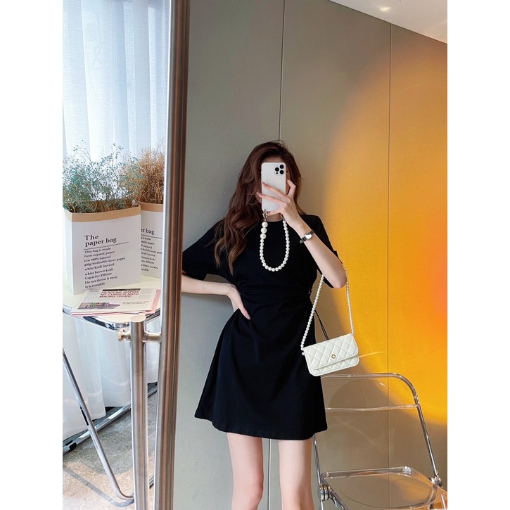 Váy trendy cut out phần eo siêu cá tính