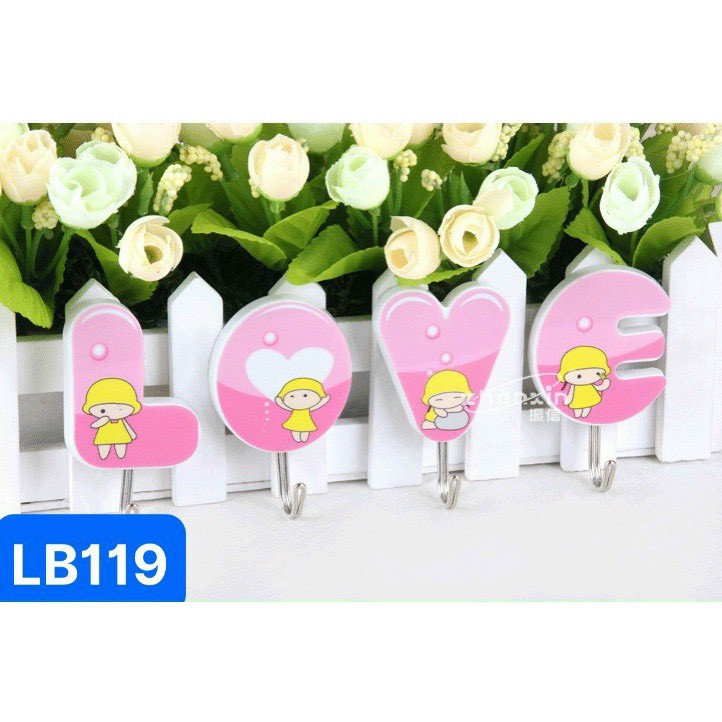 Vỉ 4 móc dính tường treo đồ hình chữ LOVE siêu kute đáng yêu