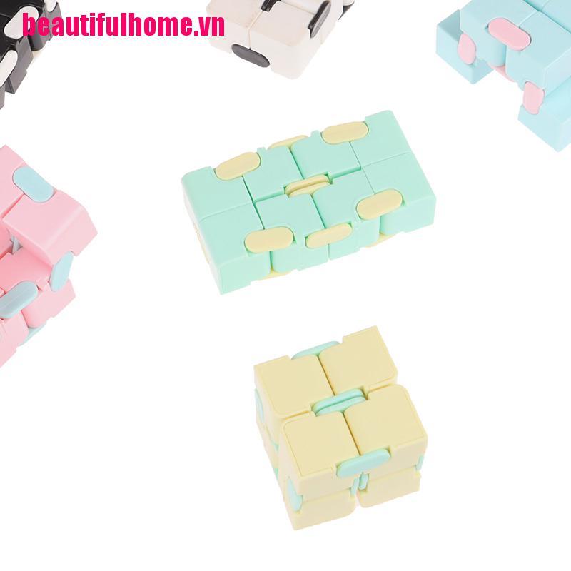 Khối Rubik Siêu Giảm Căng Thẳng