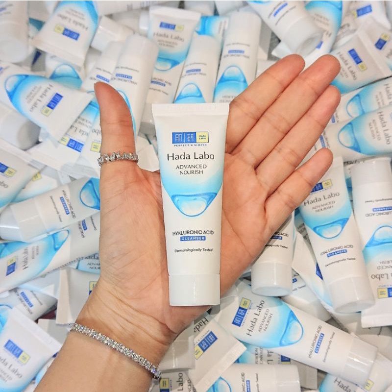 Kem rửa mặt dưỡng ẩm Hada Labo 15g