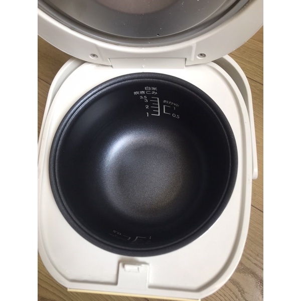 Nồi cơm điện Nhật bản 0,54L