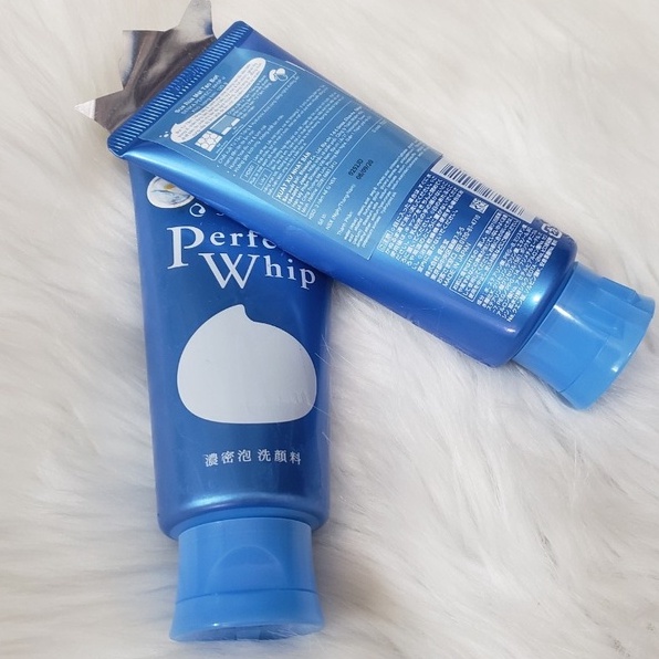 Sữa rửa mặt Shiseido Senka Perfect Whip 120g