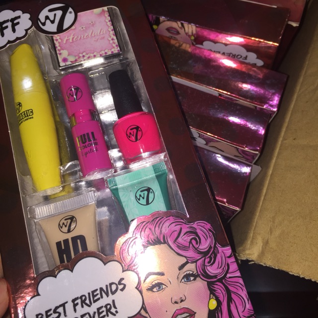 Set make up BFF W7
