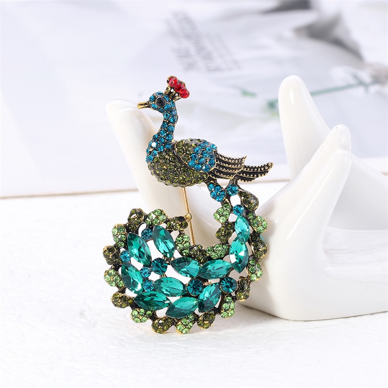 Trâm Cài Áo Hình Chim Công Đính Pha Lê Phong Cách Hàn Quốc Tinh Tế Thời Trang Cho Nữ