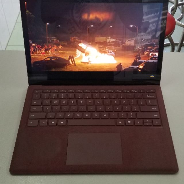 Laptop Surface 2 2018