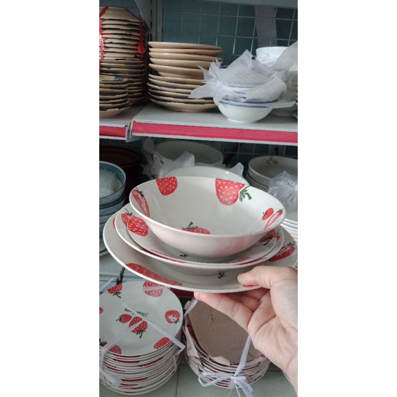 Dĩa Sâu Lồng Lớn và Nhỏ Trái Dâu Cực Cool