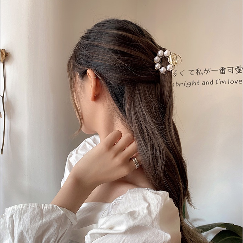 Kẹp tóc răng cá mập đính ngọc trai phong cách Hàn Quốc mùa hè dành cho nữ