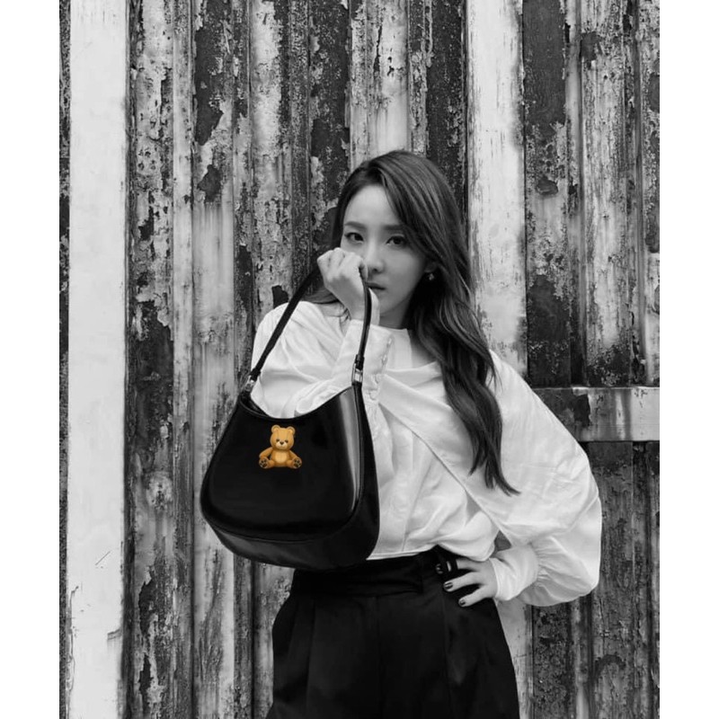 Túi P.R.A.D.A chất da mềm | BigBuy360 - bigbuy360.vn