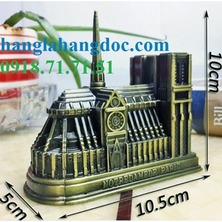 Nhà thờ Đức Bà thu nhỏ, phù hợp trang trí không gian cổ điển lẫn hiện đại