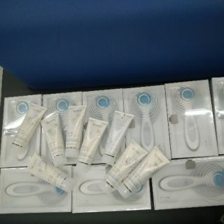 3 máy rửa mặt Lumispa Nuskin xanh và hồng