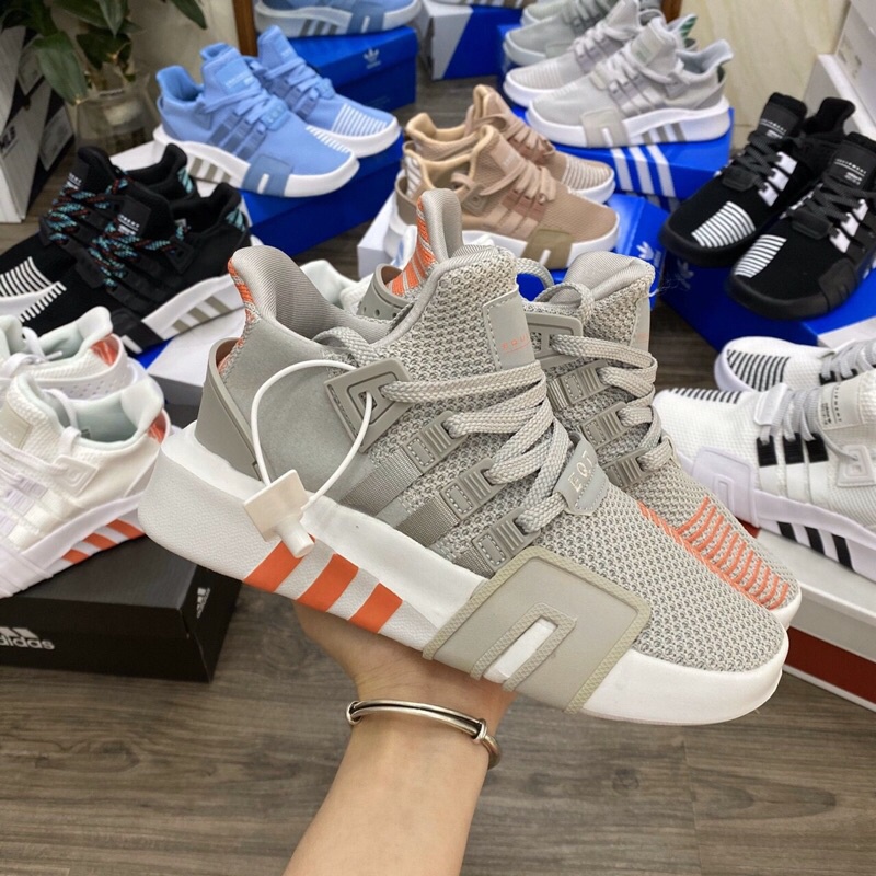 Giày EQT