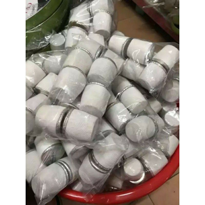 Nút Bần Đậy Bình Thủy, Nút Bít Bình Thủy