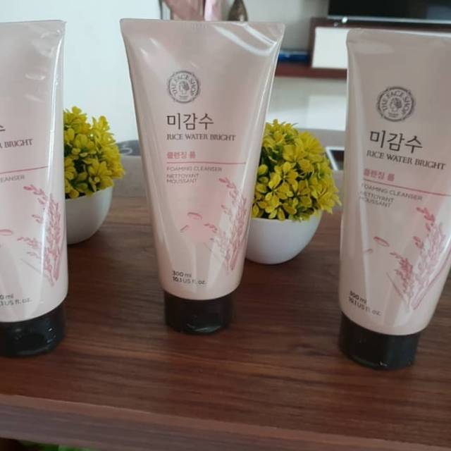 (Hàng Mới Về) Sữa Rửa Mặt The Face Shop 300ml Chiết Xuất Gạo Làm Sáng Da