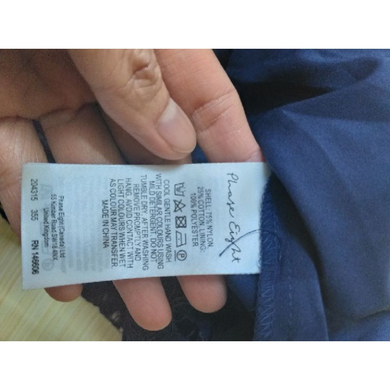 Váy ren hiệu xuất khẩu size 8  thanh lý