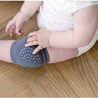 Cặp 2 cái vớ tập bò bảo vệ đầu gối cho bé - tất tập đi đệm bọc đầu gối chống trơn trượt