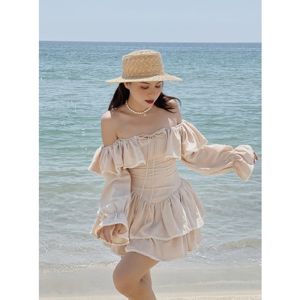 Sandy Dress váy trễ vai màu nâu xoè xếp tầng