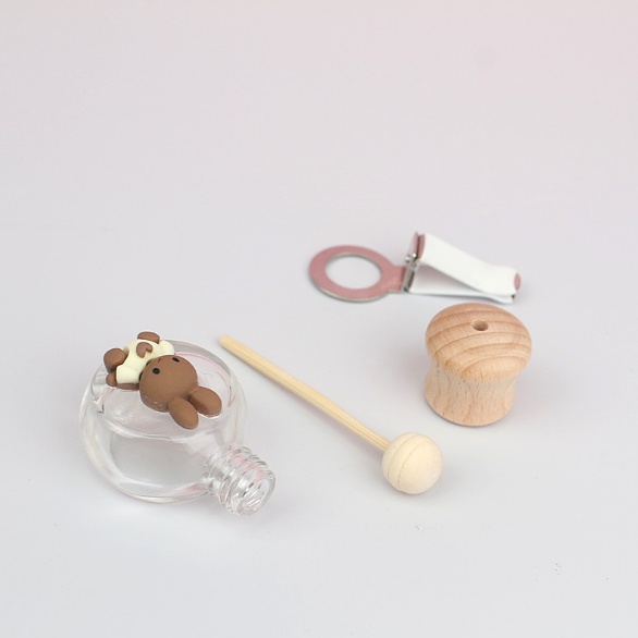 Chai lọ đụng tinh dầu dạng kẹp xe ô tô , để bàn có dán icon ngẫu nhiên, dung tích 6ml