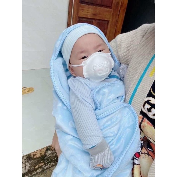 Khẩu trang gấu cho bé sơ sinh có dây điều chỉnh cho các bé