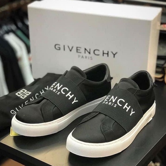 Giày Slipon Givenchy Đen tag ngang fullbox