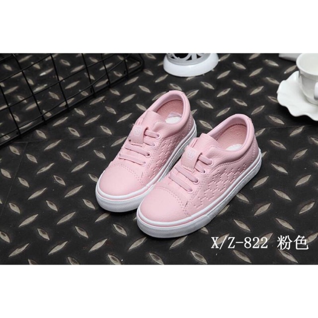 Giầy slipon bé gái
