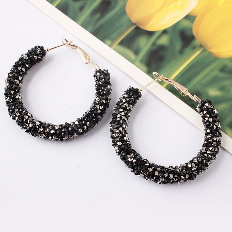 Khuyên tai tròn đính đá pha lê cổ điển