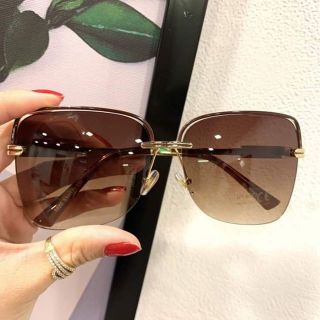 MẮT KÍNH NỮ THỜI TRANG MÀU TRÀ (ẢNH THẬT)