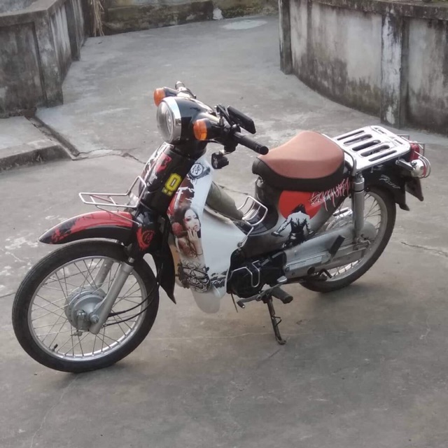 tem trùm xe cub 50