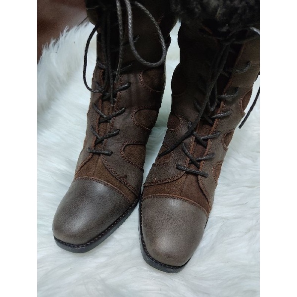 Bốt da và lông cừu size 36