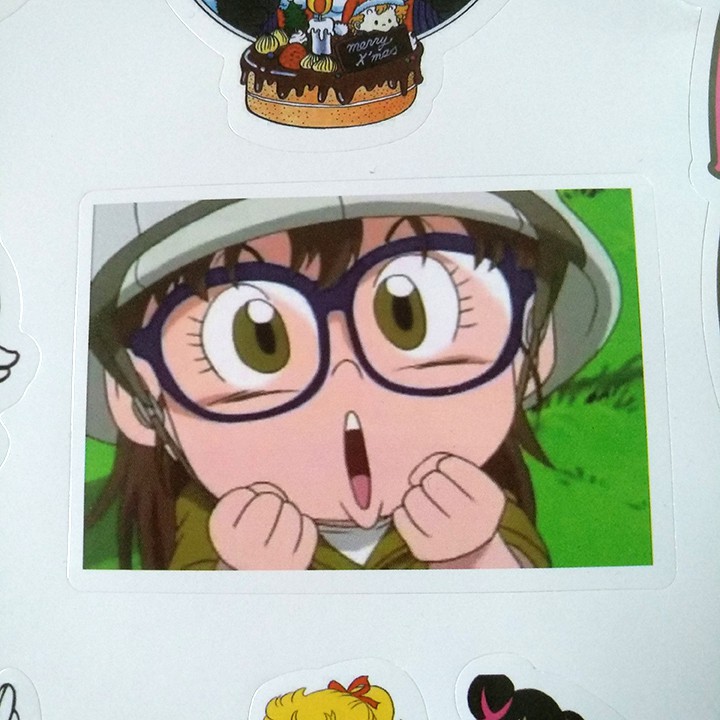 Tấm sticker dán chủ đề ARALE CÔ BÉ ROBOT