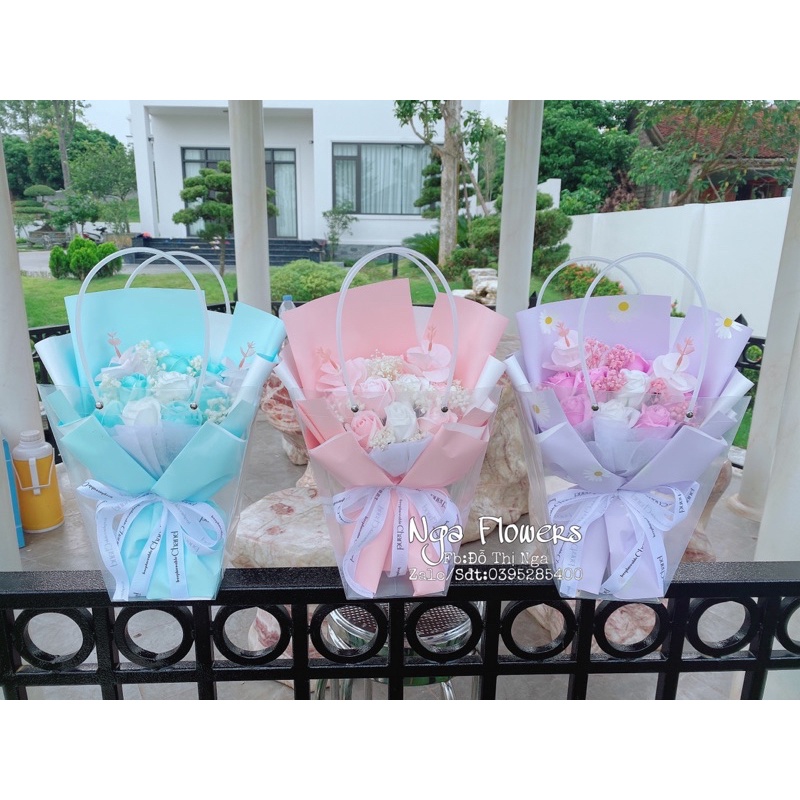 Bó Hoa Sáp 10 Bông Mix Hoa Khô Kèm Túi Xách