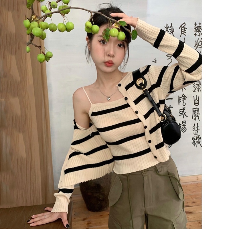 Bộ Áo Cardigan Dệt Kim Tay Dài Hở Lưng + Áo Hai Dây Kẻ Sọc Thời Trang Cho Nữ