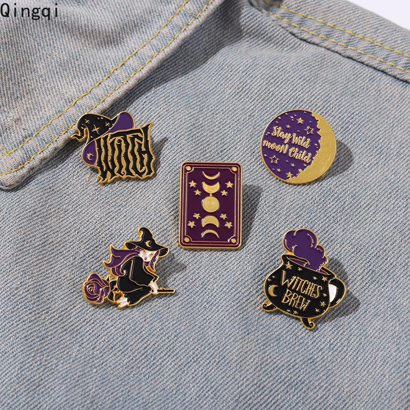 Ghim cài áo Miss Zoe kim loại tráng men họa tiết phù thủy mặt trăng