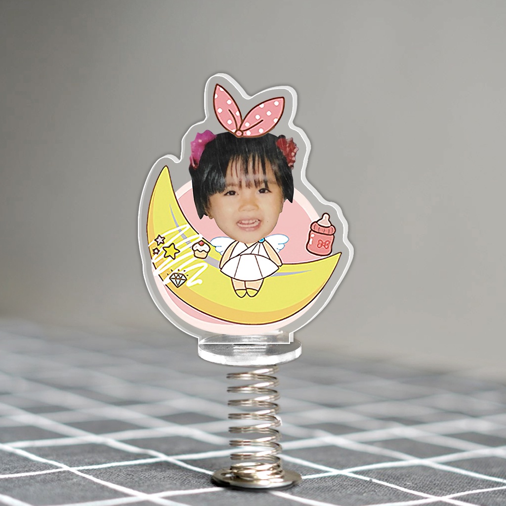 Standee lò xo lắc lư đáng yêu trong suốt đế dính trang trí in theo yêu cầu chibi