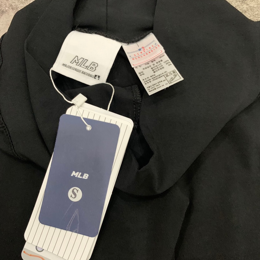 Quần Legging Dài Màu Đen Chất Thun Tập Co Giãn Mịn Mát