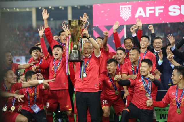 [ Chính Hãng ] - Logo Patch AFF Cup 2018 in tay áo bóng đá ĐTQG Việt Nam