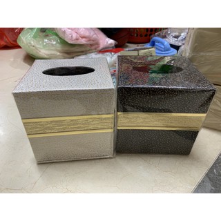 Hộp đựng giấy ăn bọc da mẫu vuông (2 cỡ)