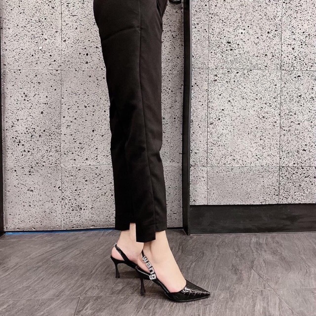 Cao gót wang
