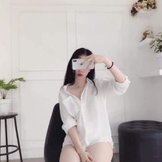 Áo sơ mi trắng đen form rộng