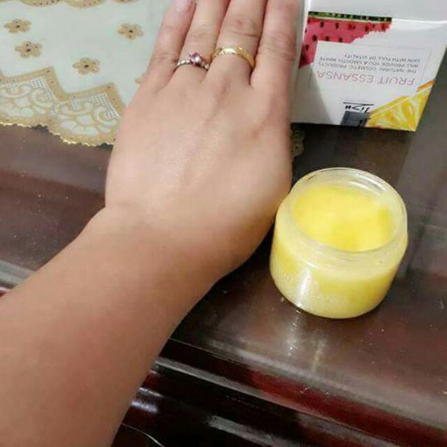 Dịch hoa quả trị nẻ, trị khô da