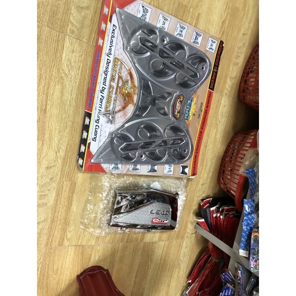Giá 2 món ốp Sàn chân +Ốp bầu gió (pô e ) xe LEAD 2013->2015 cao cấp giá rẻ