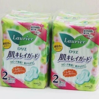 Băng vệ sinh  Laurier  44 miếng (combo 2 gói)