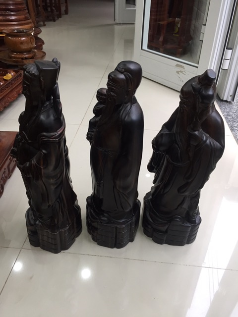 Bộ Phước lộc thọ rời cao 40cm, gỗ mum. Theo phong thủy bộ ba phước lộc thọ đem lại tài lộc, phúc đức, trường thọ cho gia