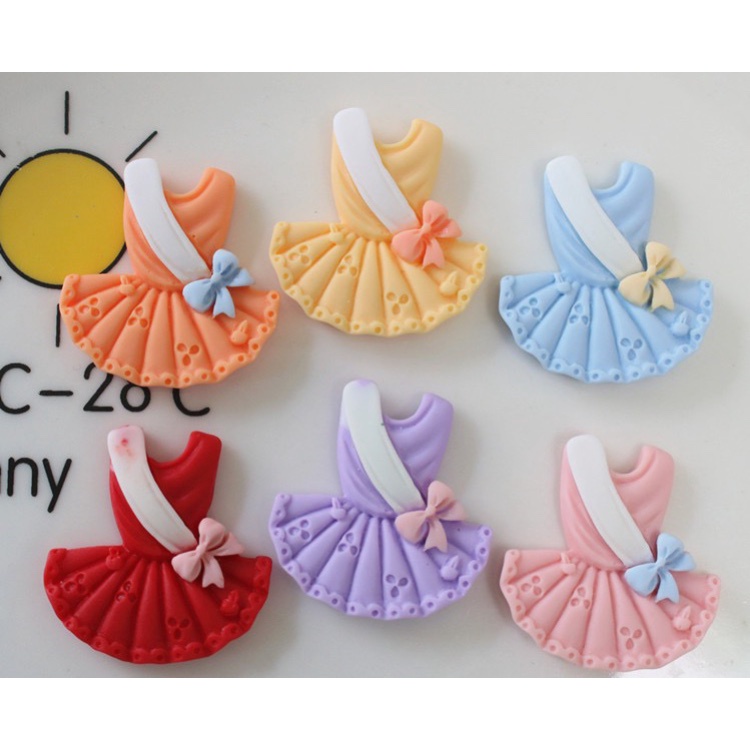 Charm (C497) slime/ Dụng Cụ Charm Trang Trí [Ko Keo &amp; Nút] Đầm &amp; Giầy Múa Ballet Xinh Đẹp - 01 Cái